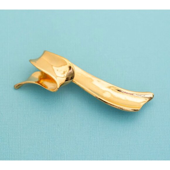 Vintage Golden Ribbon Brooch by Avon, E27 - Picture 1 of 5